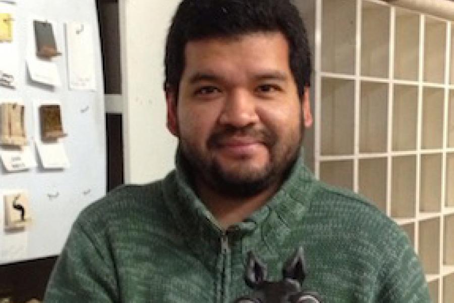 Guillermo Guardia headshot