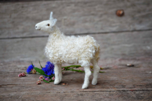 needle-felted sheep by Teresa Perleberg of Bear Creek Felting